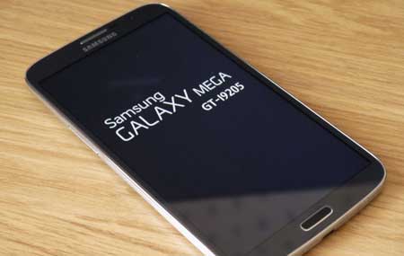 سامسونج تطلق تحديث كيت كات لجهاز Galaxy Mega 6.3