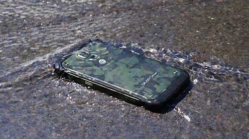 أخبار: جهاز Galaxy S6 لن يكون مقاوما للماء !