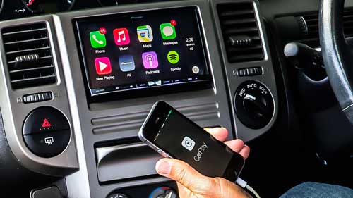 اجهزة تضيف ميزة Carplay لسيارتك وتدعم الأيفون