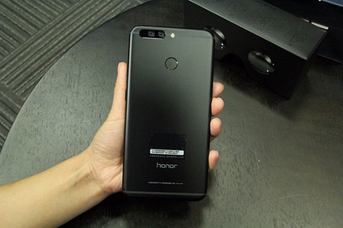 تسريب أول صورة لهاتف Honor Note 9 – ذو شاشة كبيرة
