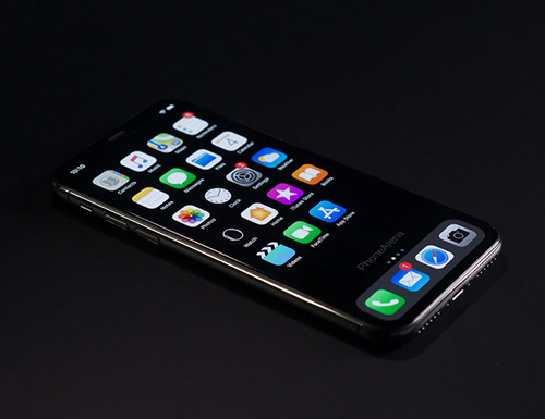 بالصور - كيف سيبدو الوضع الليلي على هاتف الآيفون مع نظام iOS 13 القادم!