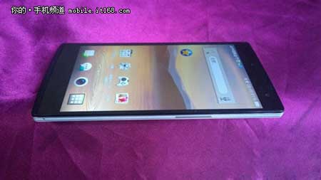 هاتف أندرويد Oppo Find 7 ذو 50 ميجابيكسل