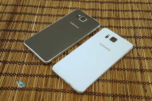 هاتف Samsung Galaxy Alpha : المواصفات الكاملة ، و كل ما تريد معرفته !