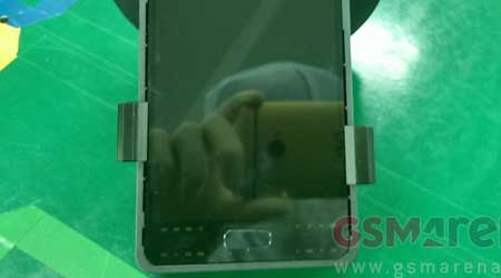 تسريب صور الشاشة والكاميرا الأمامية لجهاز جالاكسي S7