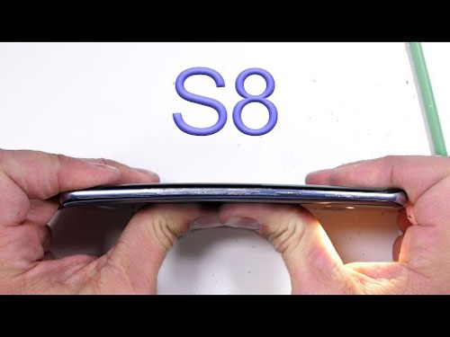 فيديو - اختبار صلابة هاتف جالاكسي S8 - حان موعد الاختبار