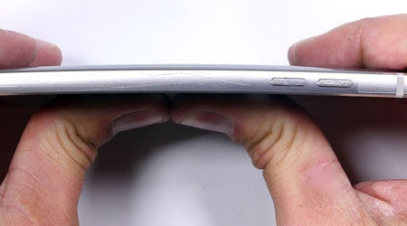 فيديو: اختبار صلابة هاتف LG G6 - هل هو صلب أم ضعيف ؟