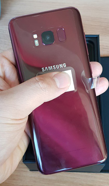 النسخة الحمراء من هاتف Galaxy S8