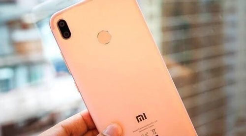 رصد صور Xiaomi Mi 6X مع كاميرا خلفية مزدوجة وشاشة كاملة !