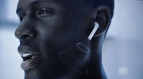 سماعات AirPods سيصبح لها القدرة على الاستجابة للأوامر الصوتية