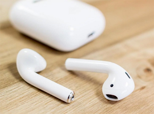 تقرير - سماعة آبل AirPods 2 القادمة سيتم شحنها في غضون دقائق!