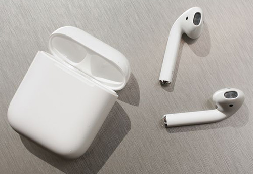 تقرير - سماعات آبل AirPods بلا منافس في سوق السماعات اللاسلكية!