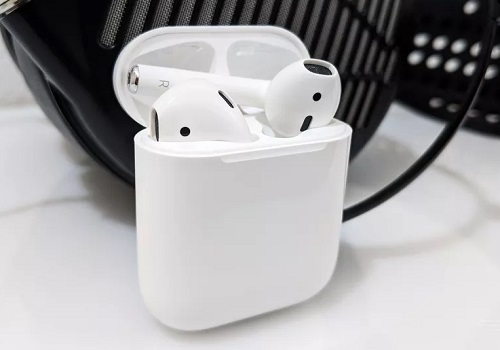 تقرير - سماعات آبل Airpods القادمة ستأتي بميزة مقاومة الماء وإزالة الضوضاء!