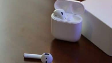 هل سماعات آبل AirPods سهلة الضياع؟