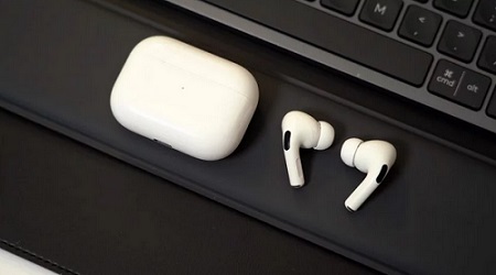 تحديث برمجي لسماعات AirPods يثير شكاوى المستخدمين!