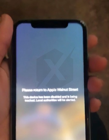 أحد هواتف الايفون المسروقة من متاجر ابل