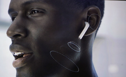 كيفية إصلاح ميكروفون سماعة ابل AirPods الذي لا يعمل ؟