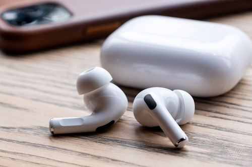تحديث iOS 15 - كيف سيجعل سماعات AirPods أفضل؟