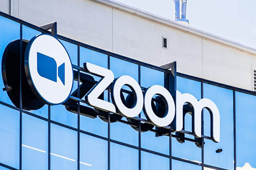 شركة Zoom تقترح تسوية مالية قدرها 85 مليون دولار في دعوى قضائية بسبب انتهاك الخصوصية ومشكلة Zoombombing