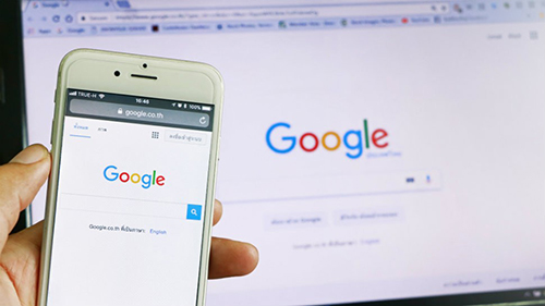 بحث جوجل أصبح يدعم ميزة التمرير المستمر على الهاتف!