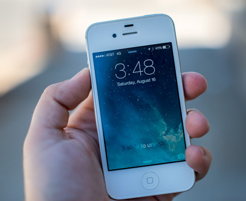 ابل ستدفع 15$ كغرامة لبعض مستخدمي ايفون 4s