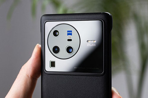 هاتف Vivo X90 pro قد يحتوي على مستشعر كاميرا بحجم 1 إنش!