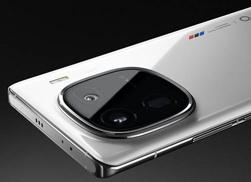 سيأتي هاتف iQOO 12 Pro بقدرات بصرية خارقة وشاشة 2K 144Hz